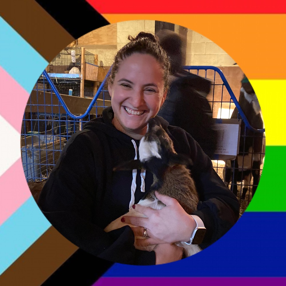 Meet your Posher, Kira